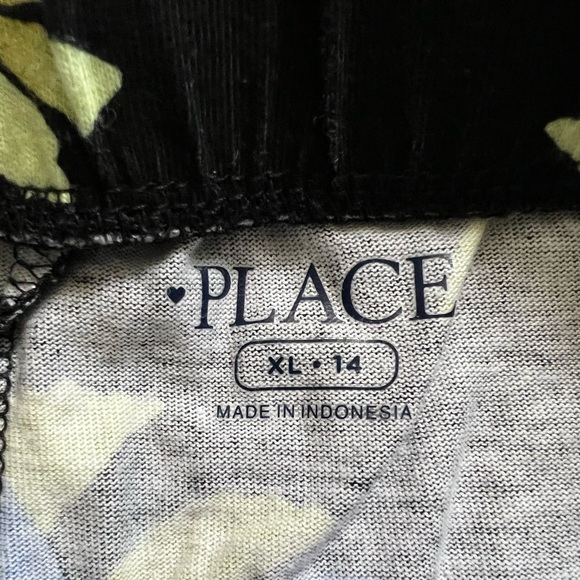 Girl's Children's Place Shorts - Picture 3 of 3